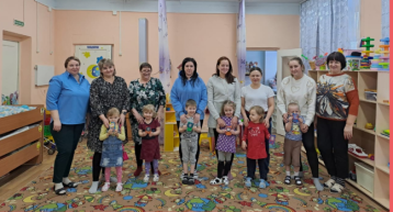 Скоро в нашей стране, России, праздник-День защитника Отечества! Скоро в нашей стране, России, праздник-День защитника Отечества!.