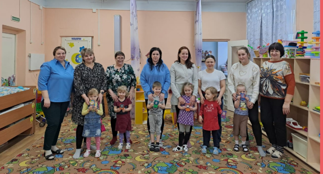 Скоро в нашей стране, России, праздник-День защитника Отечества! Скоро в нашей стране, России, праздник-День защитника Отечества!.
