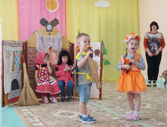 Спектакль по сказке «Колобок» Спектакль по сказке «Колобок».